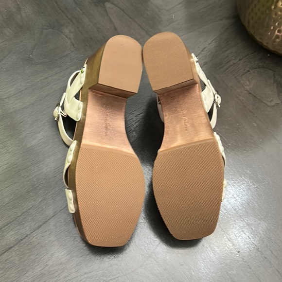 Sam Edelman - Josefine Platform in Ivory - Picture 3 of 11